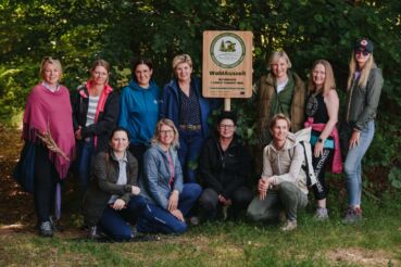 Forest Therapy Trail Frau in der Wirtschaft