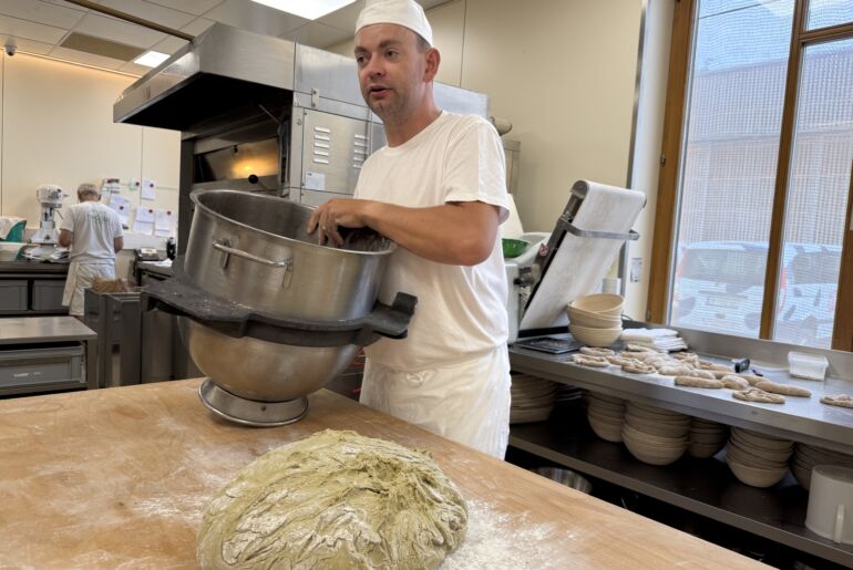 Kürbiskernmehl-Brot ist ein echtes Protein-Powerkerlchen